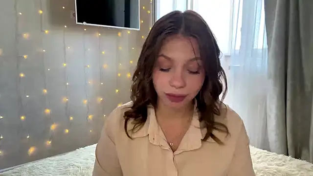 Snapshot of Lia_be_mine chatting on July 9, 7:12 am Lia be mine online show from July 9, 7:12 am
