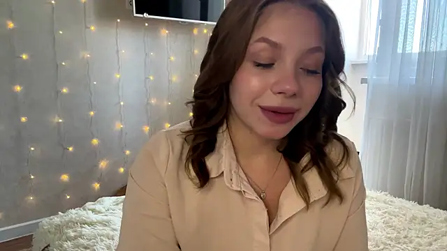 Snapshot of Lia_be_mine chatting on July 20, 7:11 am Lia be mine online show from July 20, 7:11 am