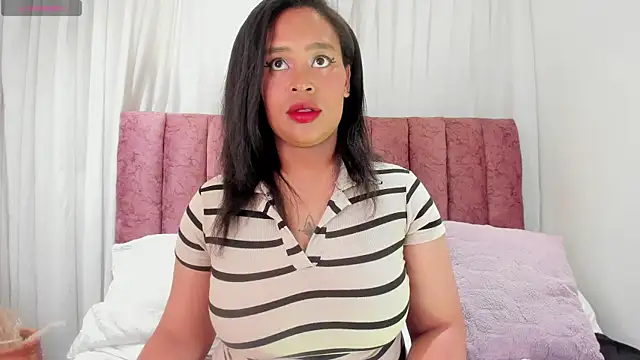 Bianca DVarela online show from July 25, 7:00 pm