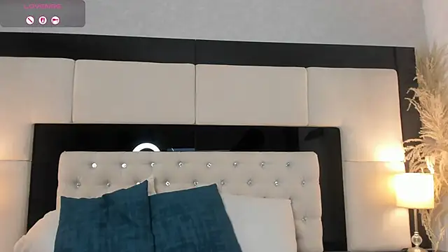 SummerLuna online show from June 11, 3:48 am