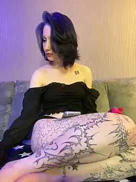 Snapshot of Glissadaaa chatting on June 1, 6:31 pm Glissadaaa online show from June 1, 6:31 pm
