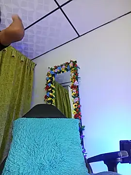 Elektra bigcock online show from July 4, 9:32 pm