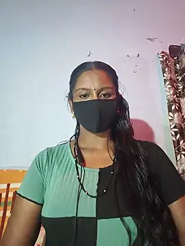 Snapshot of madhushree143 chatting on June 14, 5:04 pm madhushree143 online show from June 14, 5:04 pm