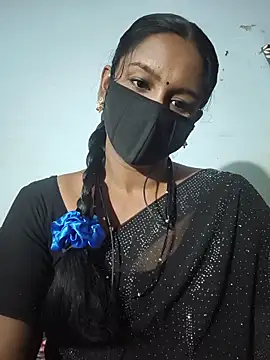 Snapshot of madhushree143 chatting on June 16, 4:48 am madhushree143 online show from June 16, 4:48 am