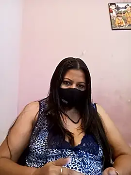 Snapshot of Miss_kirtii chatting on June 5, 6:52 am Miss kirtii online show from June 5, 6:52 am