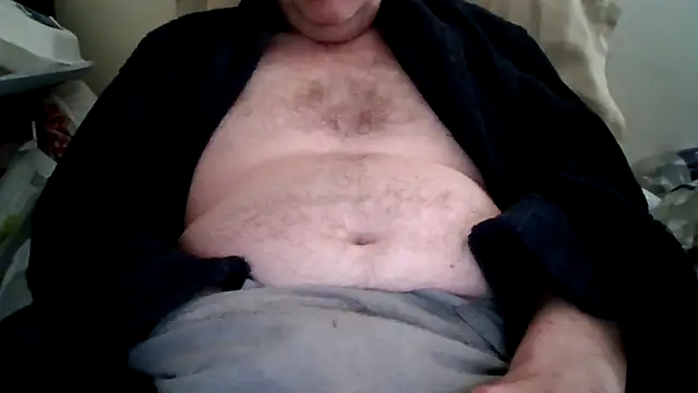 Snapshot of johnboy9781 chatting on June 19, 7:45 am johnboy9781 online show from June 19, 7:45 am