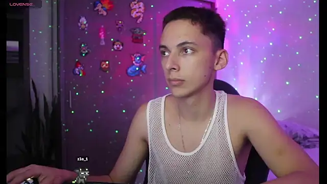 Snapshot of archi_love chatting on February 6, 6:08 am archi love online show from February 6, 6:08 am