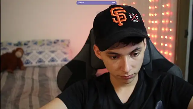 archi love online show from April 11, 1:10 am