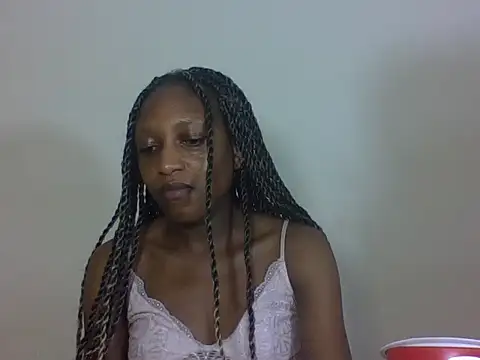Snapshot of vinsishly chatting on June 3, 4:23 pm vinsishly online show from June 3, 4:23 pm