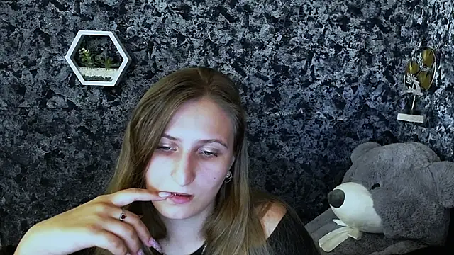 Snapshot of Jenny_smille_ chatting on June 5, 6:20 am Jenny smille online show from June 5, 6:20 am