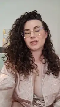 Elissa Floyd   online show from June 4, 9:26 am