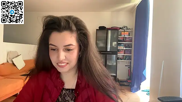 Snapshot of SweetFenomen67 chatting on May 20, 9:15 am SweetFenomen67 online show from May 20, 9:15 am