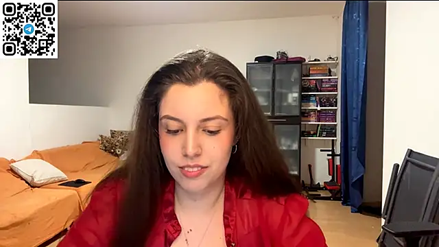 Snapshot of SweetFenomen67 chatting on May 27, 7:44 pm SweetFenomen67 online show from May 27, 7:44 pm