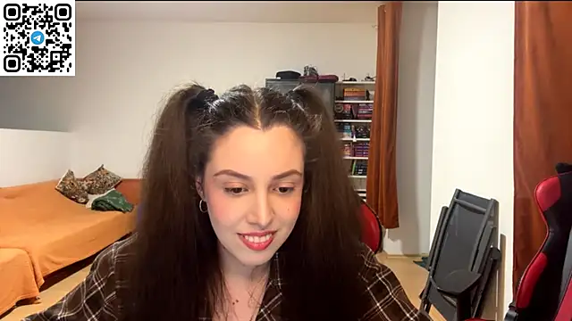 Snapshot of SweetFenomen67 chatting on June 4, 7:09 pm SweetFenomen67 online show from June 4, 7:09 pm