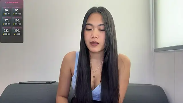Snapshot of CozyMia chatting on May 20, 4:51 am CozyMia online show from May 20, 4:51 am