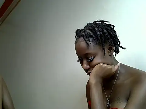 Snapshot of Pretty_kitty48 chatting on May 26, 1:23 am Pretty kitty48 online show from May 26, 1:23 am