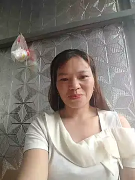 Snapshot of lya_sexyy chatting on June 5, 10:37 pm lya sexyy online show from June 5, 10:37 pm
