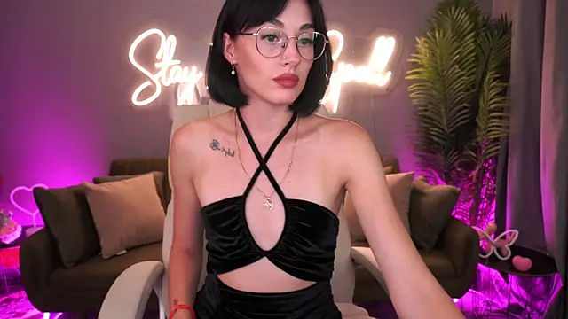 EviiLune online show from August 2, 8:29 pm