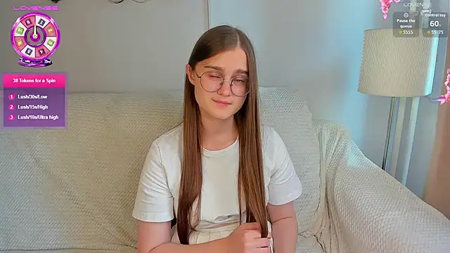 Veta cutE online show from July 20, 2:52 pm
