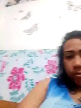 Snapshot of OliviaWilliamm chatting on June 1, 12:56 am OliviaWilliamm online show from June 1, 12:56 am