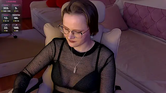 AgnesRay online show from May 30, 6:49 pm