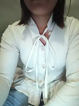 Snapshot of Emma-sin chatting on June 11, 2:59 pm Emma-sin online show from June 11, 2:59 pm