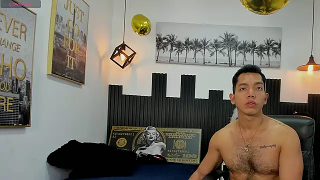 Snapshot of paul_cros chatting on June 14, 11:23 am paul cros online show from June 14, 11:23 am