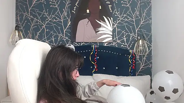 Allyshon  online show from June 12, 7:35 pm