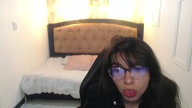 Allyshon  online show from July 21, 8:00 pm