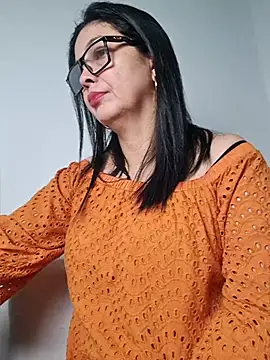 Snapshot of Scarlett_Valnyx chatting on June 2, 3:03 pm Scarlett Valnyx online show from June 2, 3:03 pm