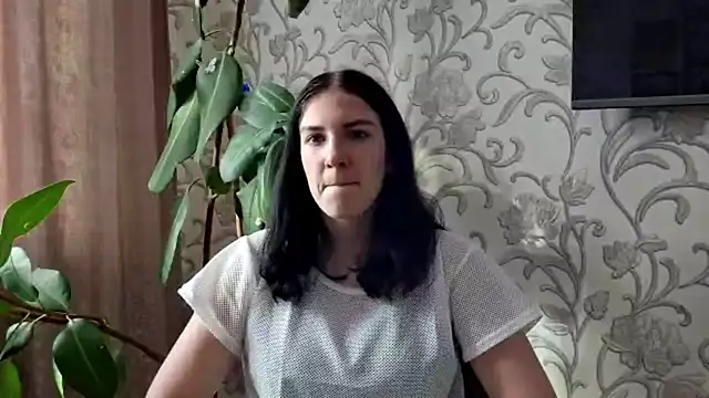 Snapshot of MoroseViki chatting on June 6, 1:27 pm MoroseViki online show from June 6, 1:27 pm