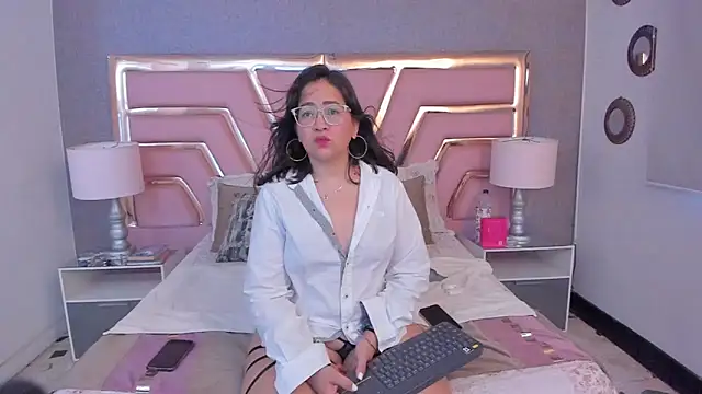 AlissBluumm online show from June 24, 11:53 am