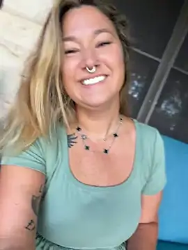 Snapshot of tWerKinGirl36 chatting on June 30, 2:51 pm tWerKinGirl36 online show from June 30, 2:51 pm