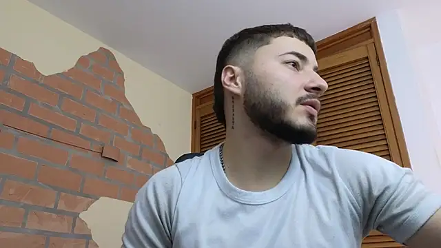Brandon 01 online show from June 3, 7:30 pm