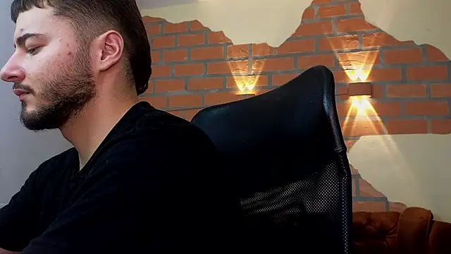 Brandon 01 online show from June 8, 7:36 pm