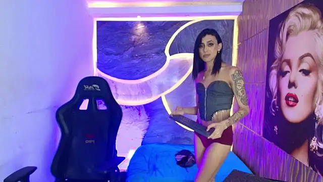 Violeta Alvarez online show from June 8, 1:28 am