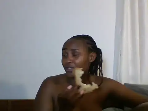 Snapshot of Blonde_lexxy chatting on July 12, 11:12 am Blonde lexxy online show from July 12, 11:12 am