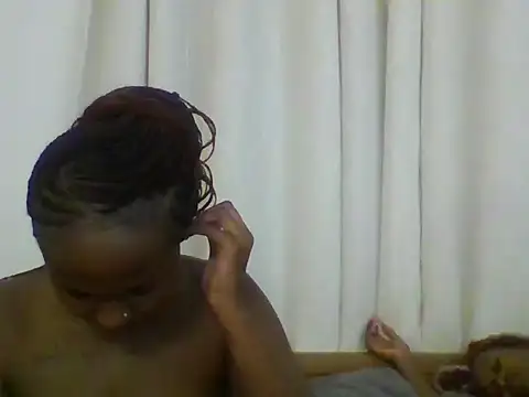 Snapshot of Blonde_lexxy chatting on July 14, 12:24 am Blonde lexxy online show from July 14, 12:24 am