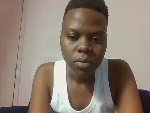 Snapshot of preety_ebony23 chatting on June 7, 9:07 pm preety ebony23 online show from June 7, 9:07 pm