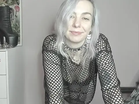Snapshot of velvetanne chatting on July 27, 6:31 am velvetanne online show from July 27, 6:31 am