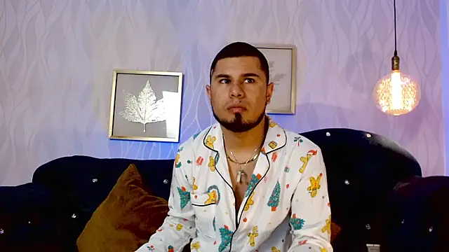 Snapshot of dominikvega chatting on June 25, 6:34 pm dominikvega online show from June 25, 6:34 pm