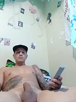 Andreesr online show from May 26, 1:51 pm