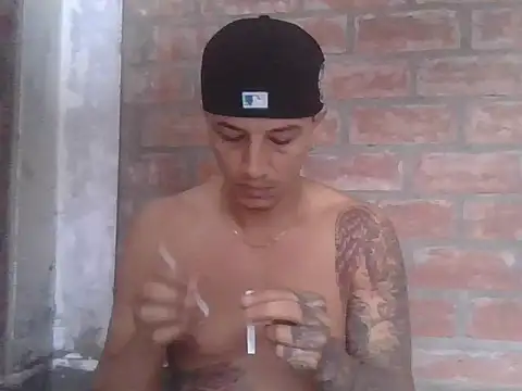 Andreesr online show from July 8, 1:04 pm