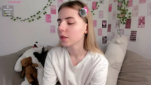 Honey Lia online show from June 20, 10:29 am