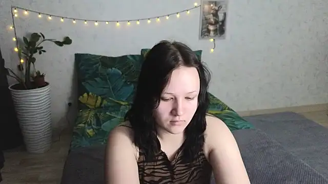 Snapshot of Tori_cute chatting on June 8, 1:28 am Tori cute online show from June 8, 1:28 am