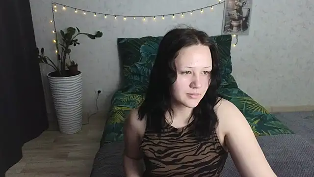 Snapshot of Tori_cute chatting on June 10, 2:45 am Tori cute online show from June 10, 2:45 am