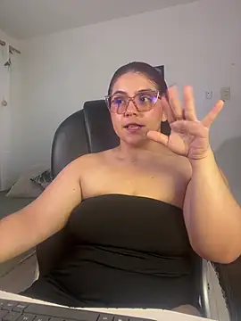 Snapshot of lanny_wilson chatting on July 14, 3:51 pm lanny wilson online show from July 14, 3:51 pm