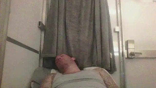 brazybooty92 online show from June 13, 8:45 am