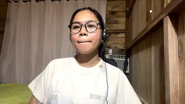 SalleyRoloff online show from June 11, 12:36 pm