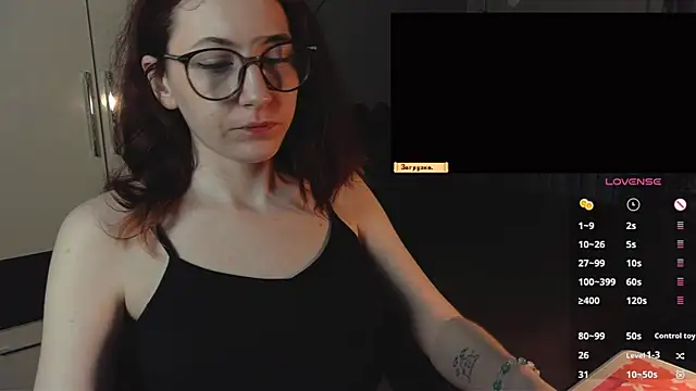 PricklyPeach online show from July 1, 9:03 pm